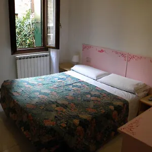 Adua Venecia